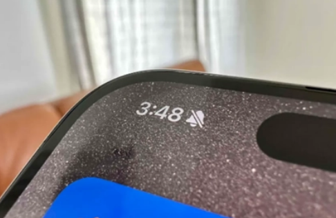 龙亭苹果15pro维修站分享如何隐藏iPhone15Pro上静音铃声图标 